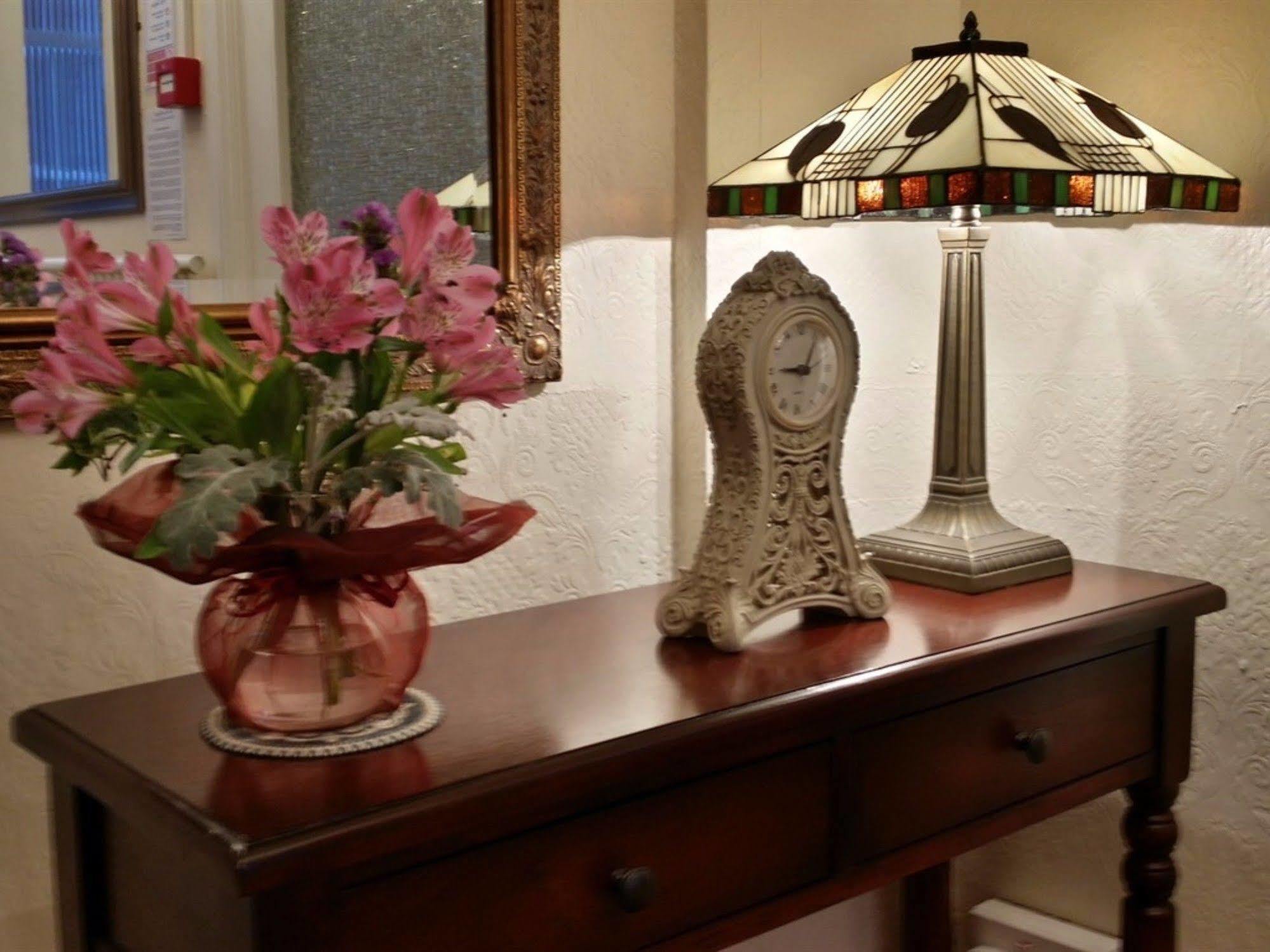 Eden House Bed and Breakfast Blackpool Buitenkant foto