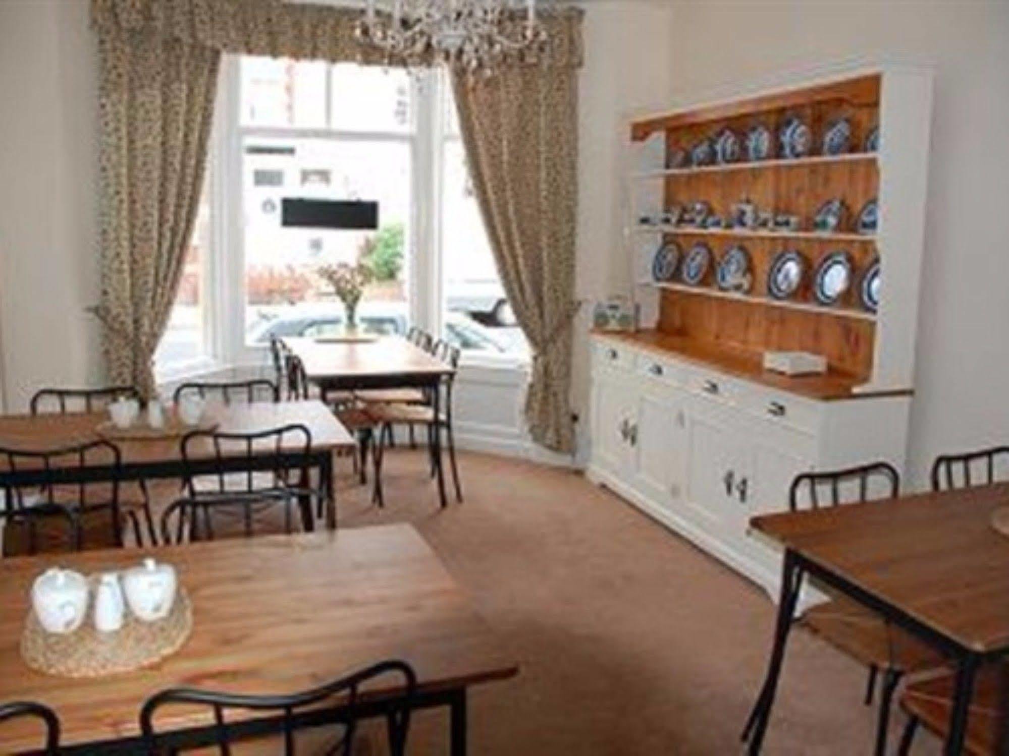 Eden House Bed and Breakfast Blackpool Buitenkant foto