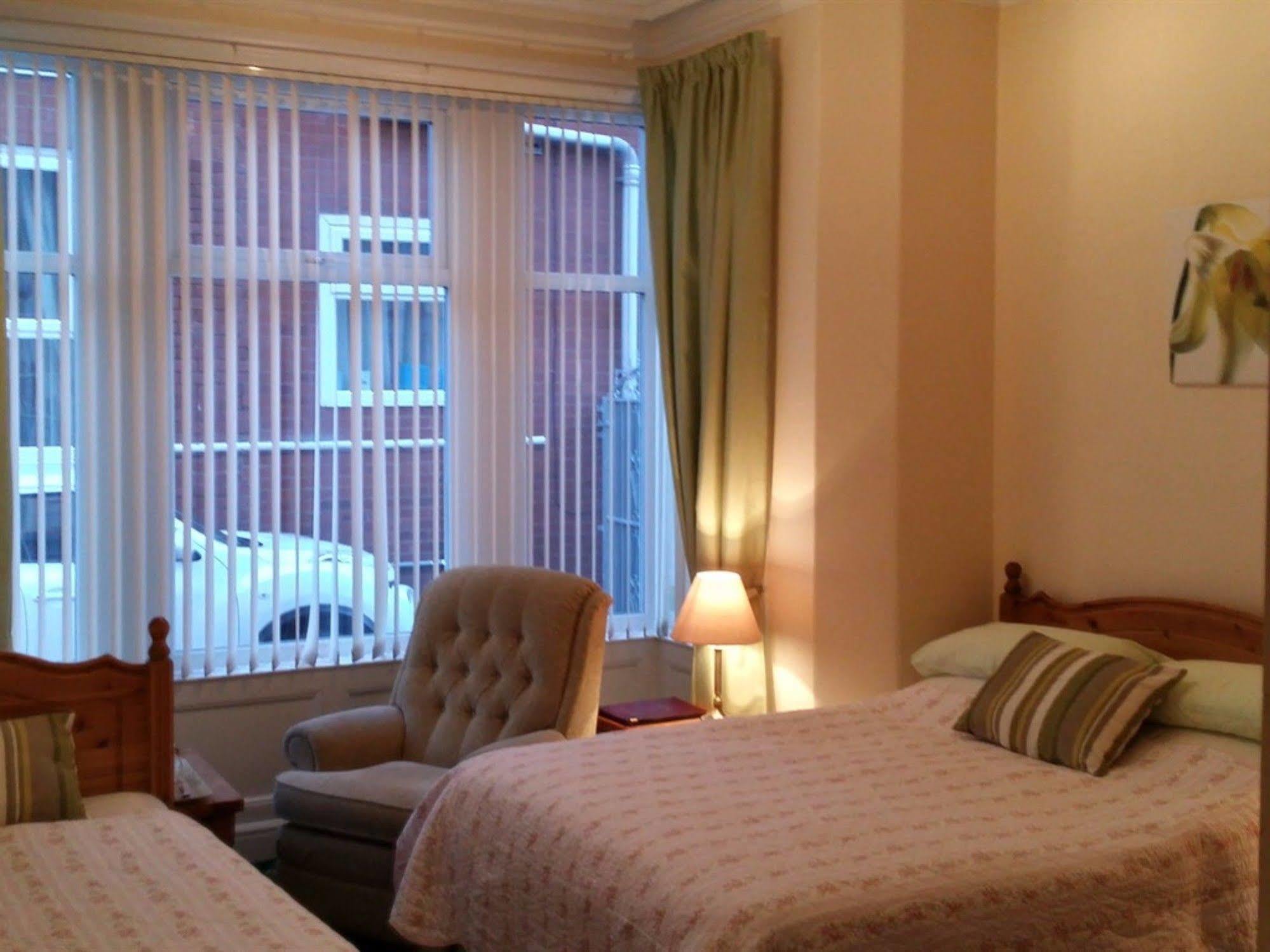 Eden House Bed and Breakfast Blackpool Buitenkant foto