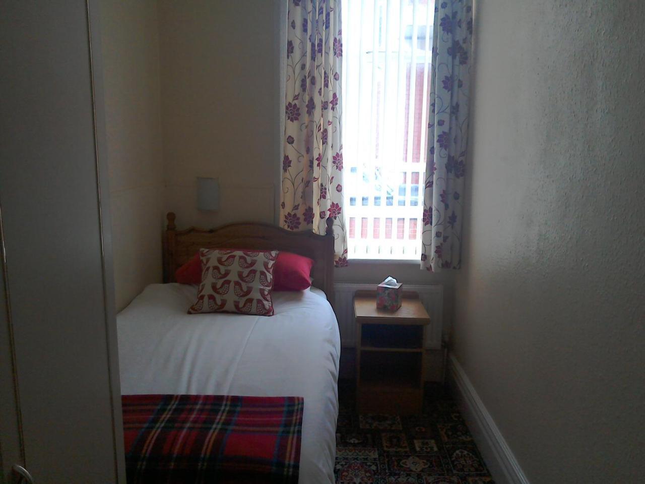Eden House Bed and Breakfast Blackpool Buitenkant foto
